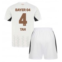 Echipament fotbal Bayer Leverkusen Jonathan Tah #4 Tricou Deplasare 2024-25 pentru copii maneca scurta (+ Pantaloni scurti)